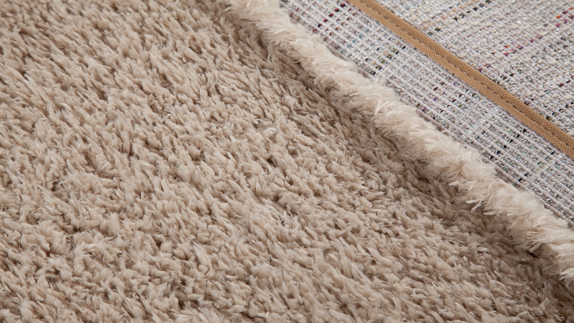 tappeto morbido beige